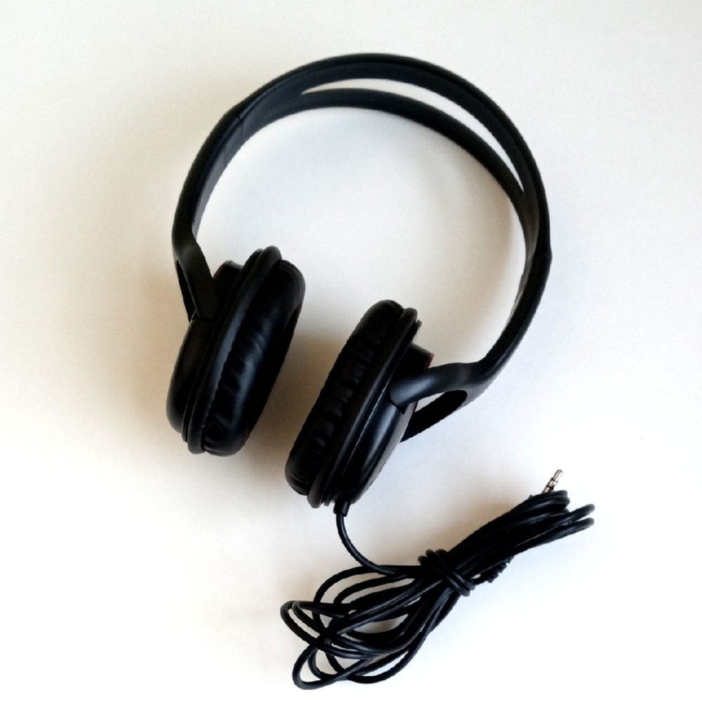 New Black And Brown Over-Ear Headphones New in Box